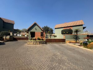 Two Bedroom for Sale in Olive Crescent Retirement Estate!!