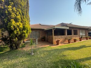 3 Bedroom House for Sale in Faerie Glen Renaissance Retirmeent Estate