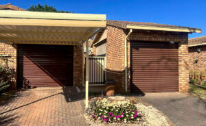 Free-standing 2 Bedroom Townhouse to Rent in Retirement Village in Brummeria Pretoria East