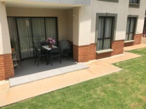 2 Bedroom Apartment / Flat to Rent in Featherwood Retirement Estate